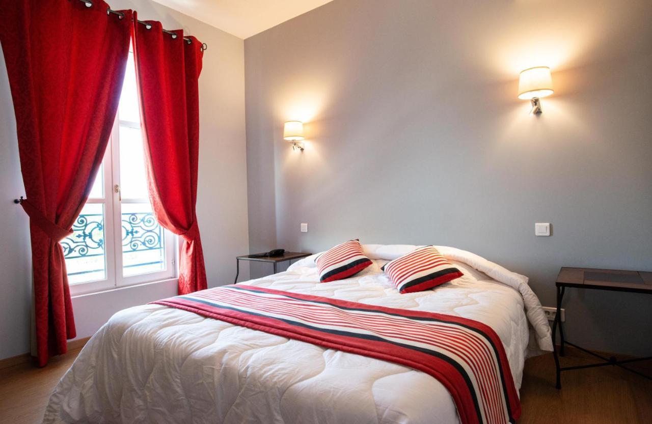 Logis Hotel De La Tour 利布尔讷 外观 照片