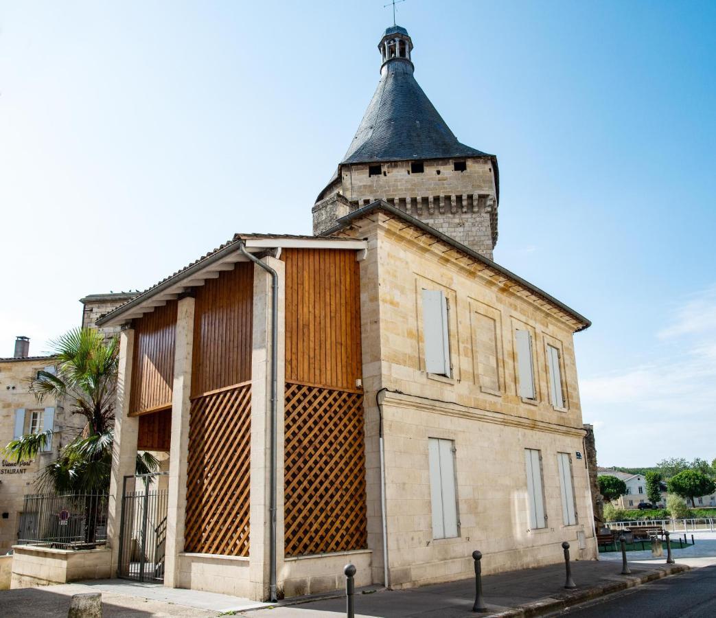 Logis Hotel De La Tour 利布尔讷 外观 照片