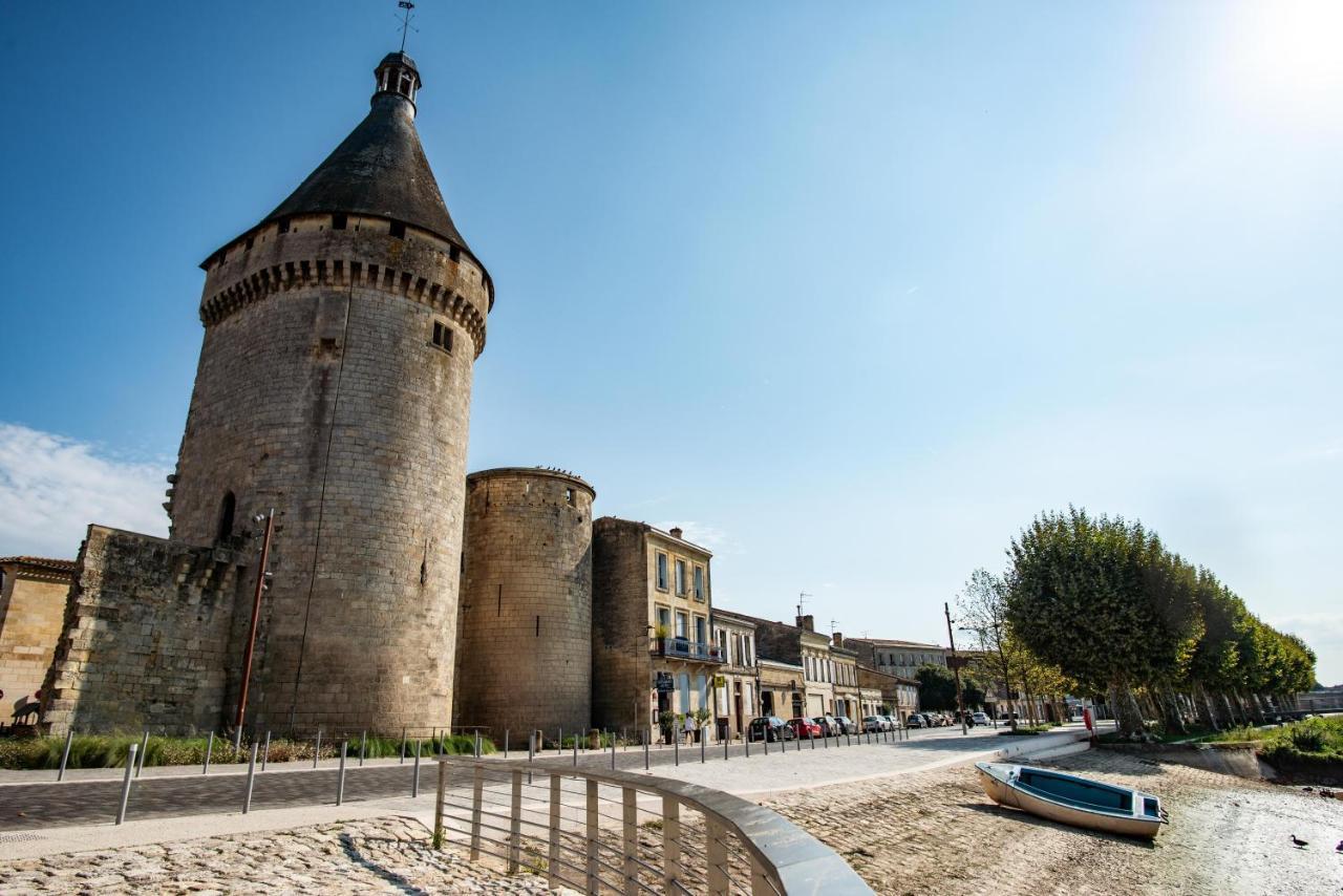 Logis Hotel De La Tour 利布尔讷 外观 照片