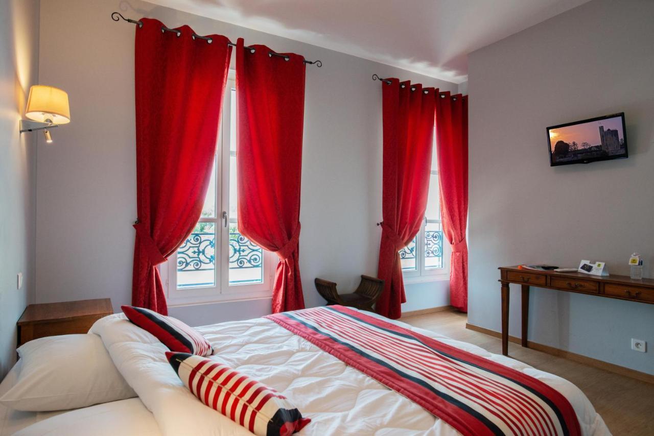 Logis Hotel De La Tour 利布尔讷 外观 照片