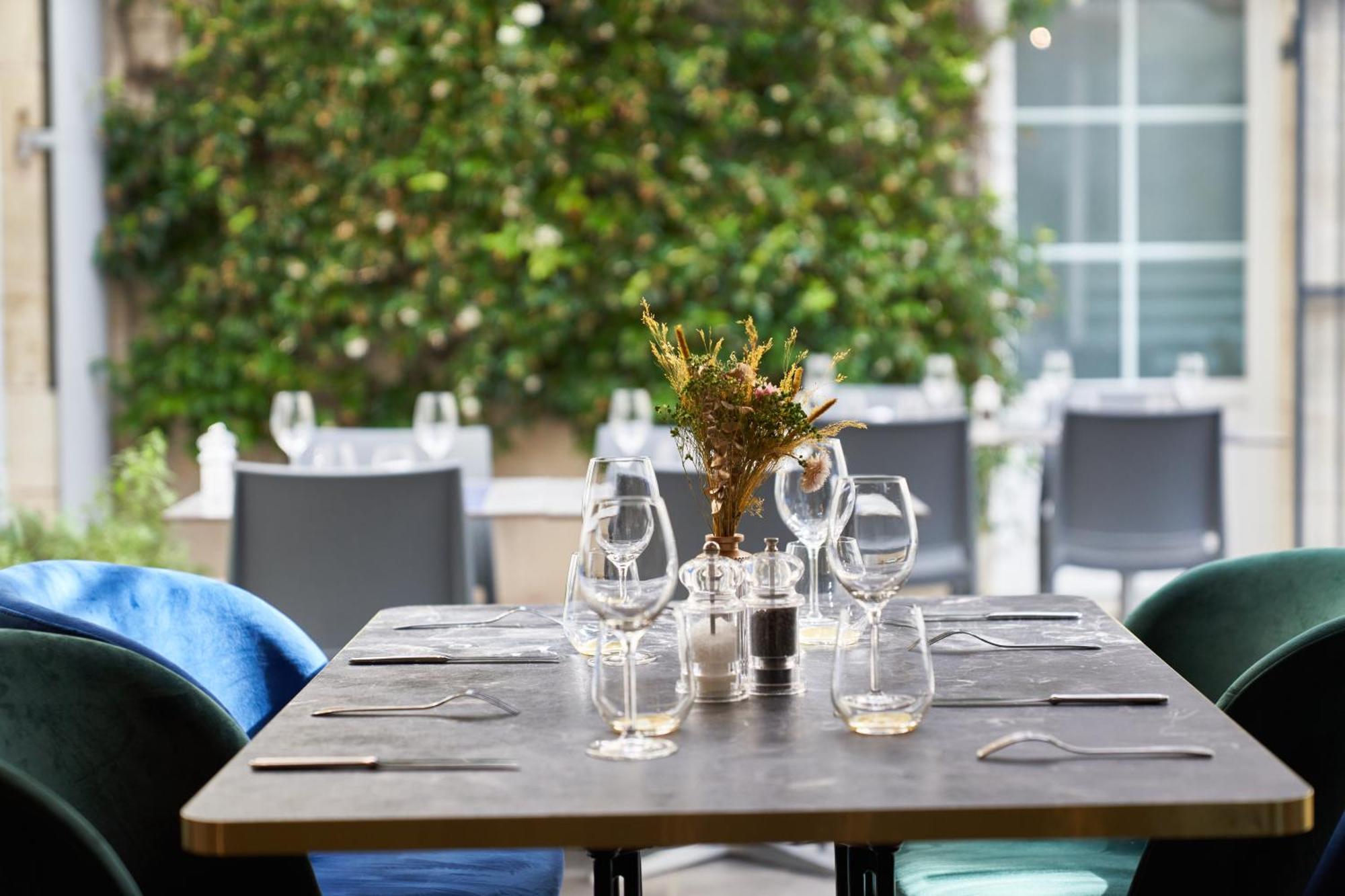 Logis Hotel De La Tour 利布尔讷 外观 照片