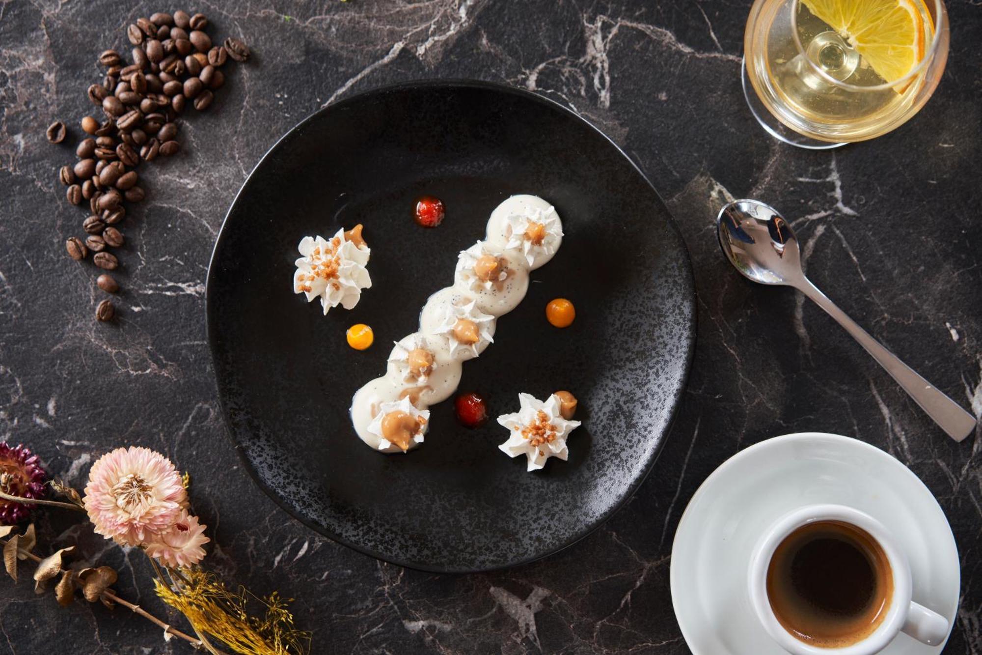 Logis Hotel De La Tour 利布尔讷 外观 照片