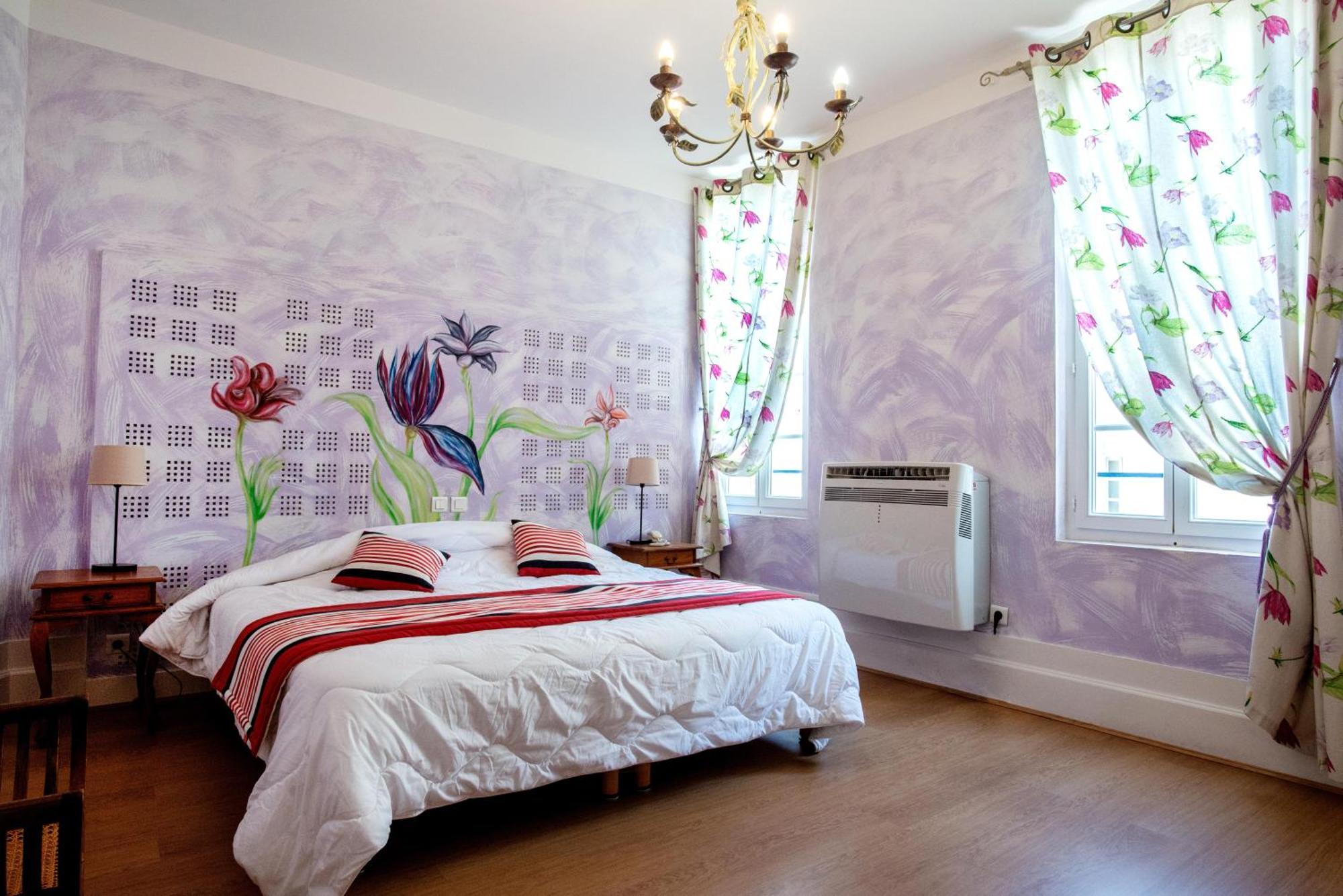 Logis Hotel De La Tour 利布尔讷 外观 照片